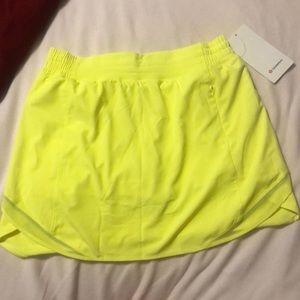 lululemon Hotty Hot HR Skirt *Long size 10 highlighter yellow NWT